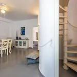 Milos Retreat Fusion Zefiría
