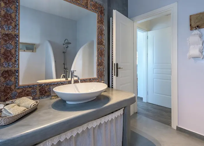 Villa Milos Retreat Fusion