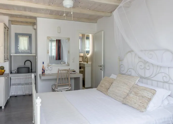 Milos Retreat Fusion Villa