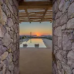 Villa Milos Retreat Fusion Zefiria