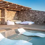Villa Milos Retreat Fusion