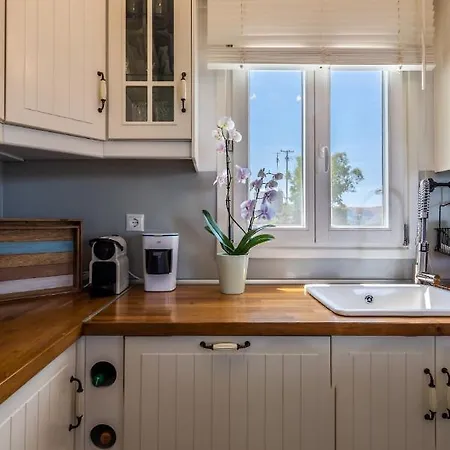 Villa Milos Retreat Fusion