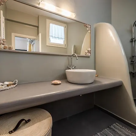 Milos Retreat Fusion Villa