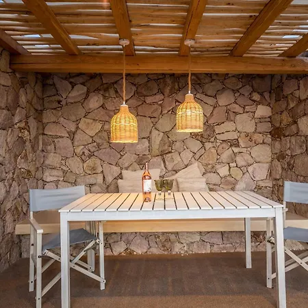 Milos Retreat Fusion Zefiría
