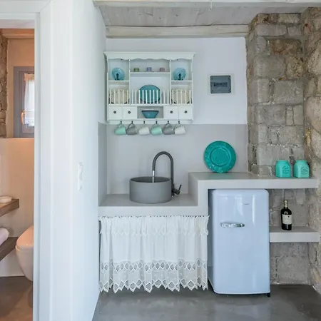 Milos Retreat Fusion